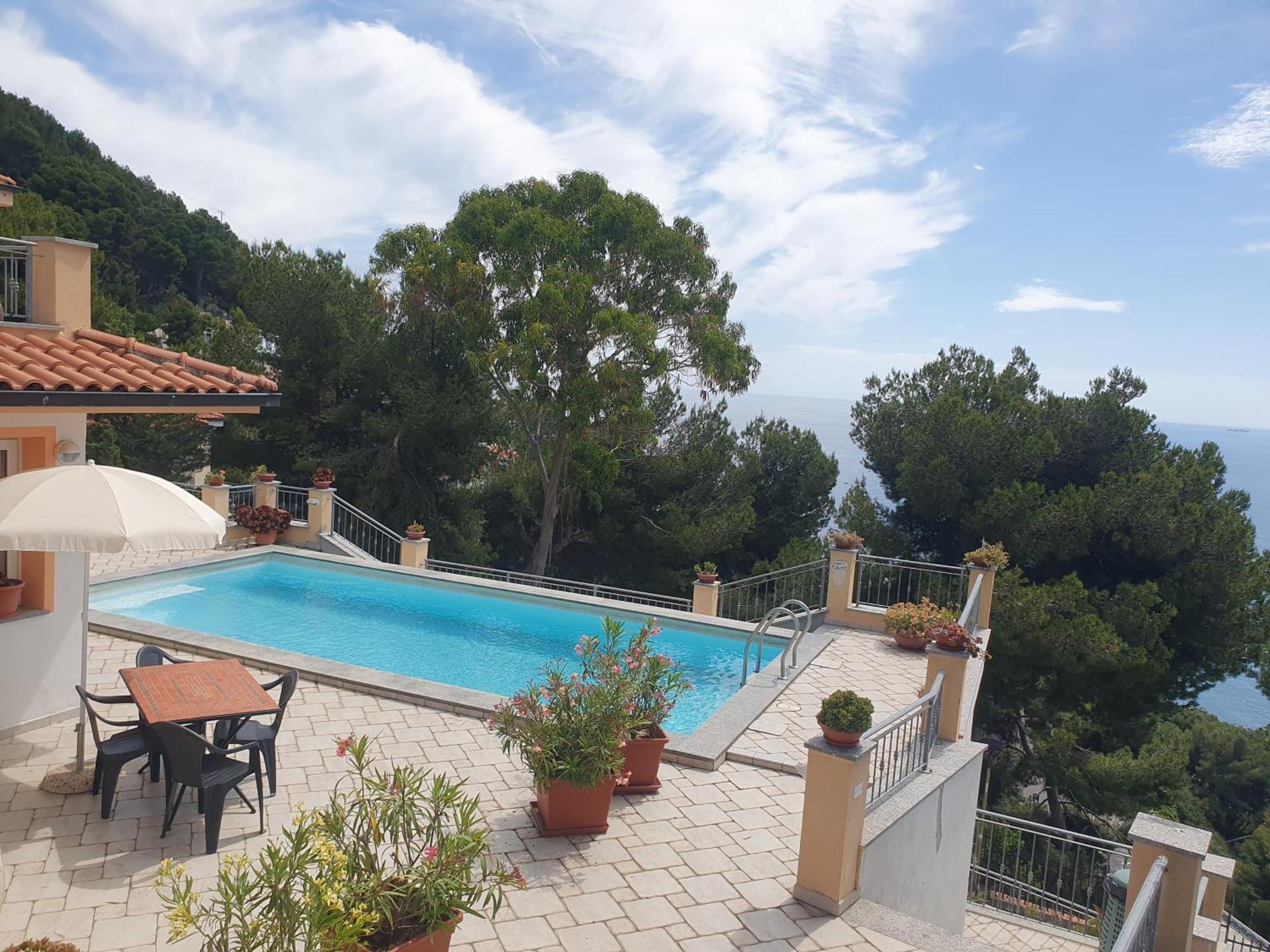 Sunshine 2 Holiday home *