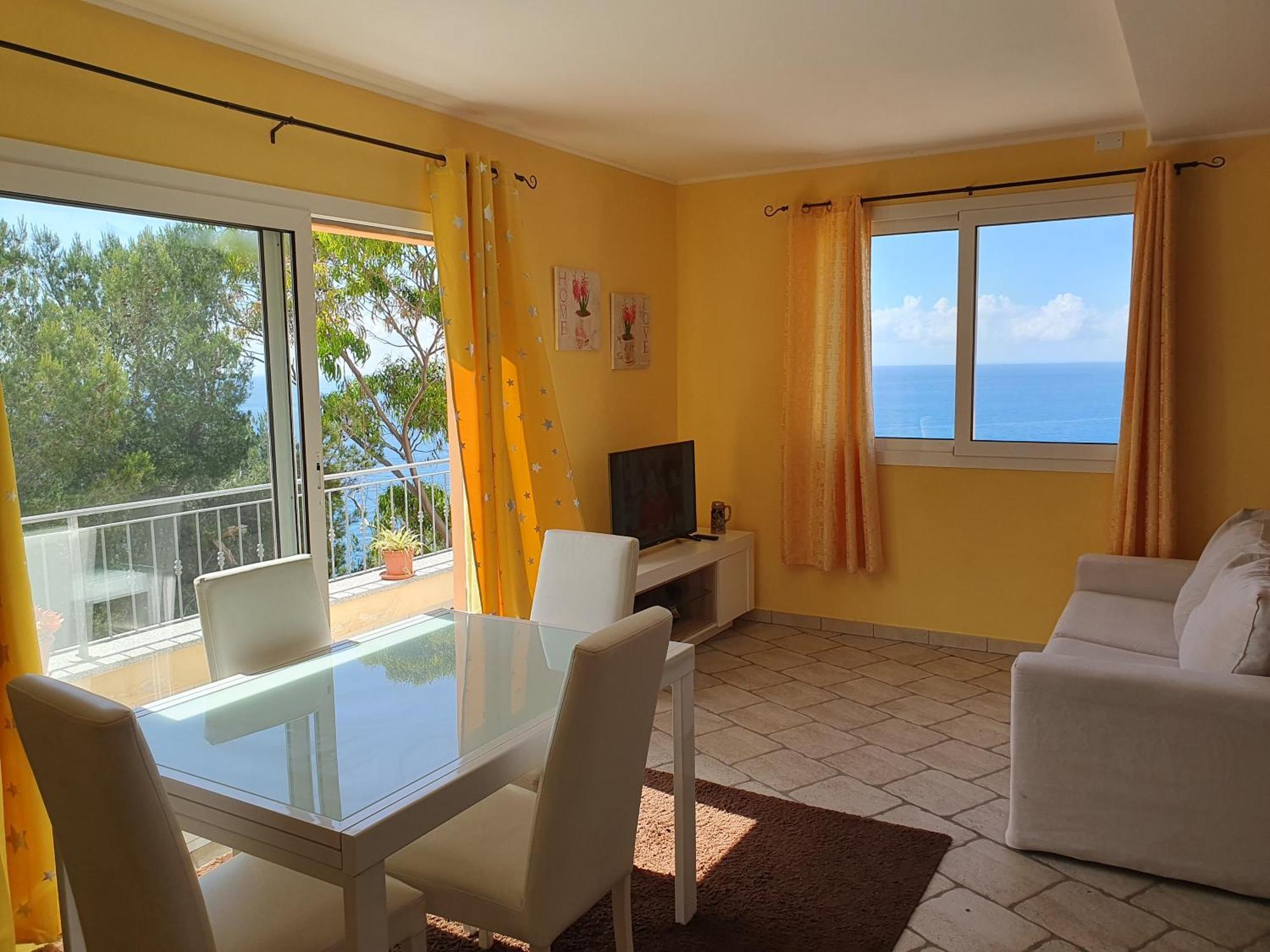 Sunshine 2 * Andora
