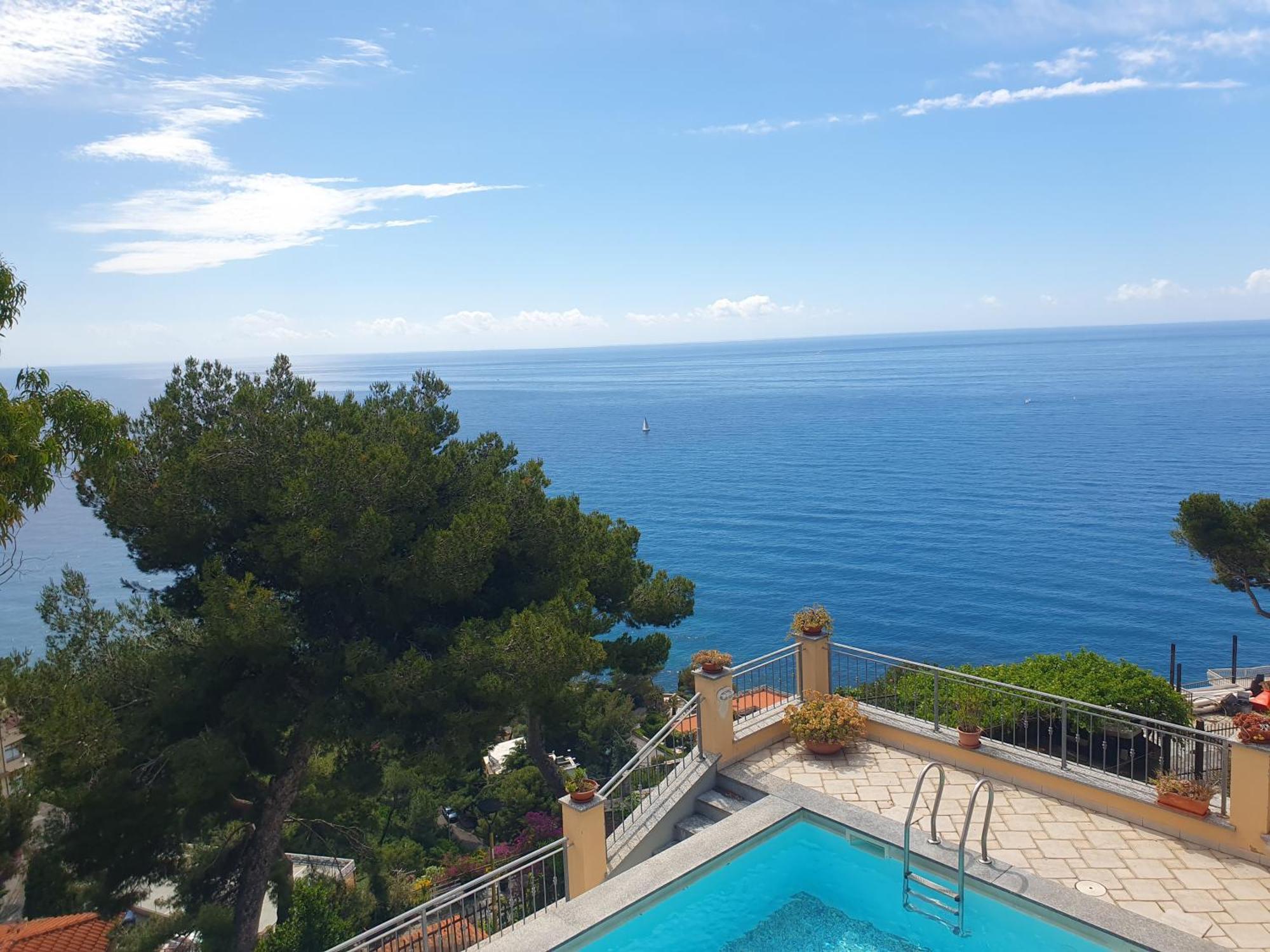 Sunshine 2 Holiday home